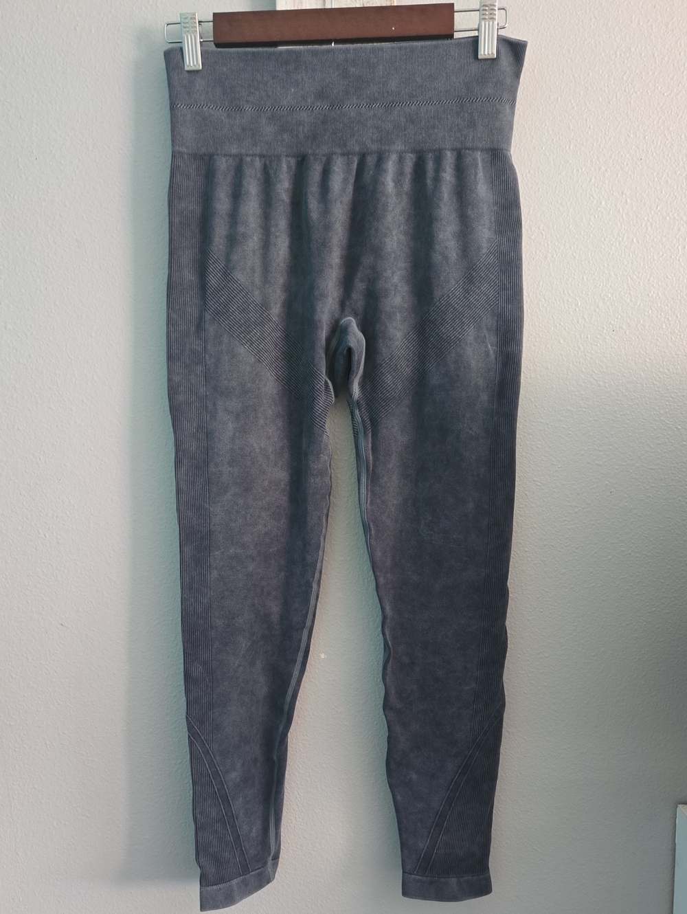 Women's Grey Active Leggings M/L